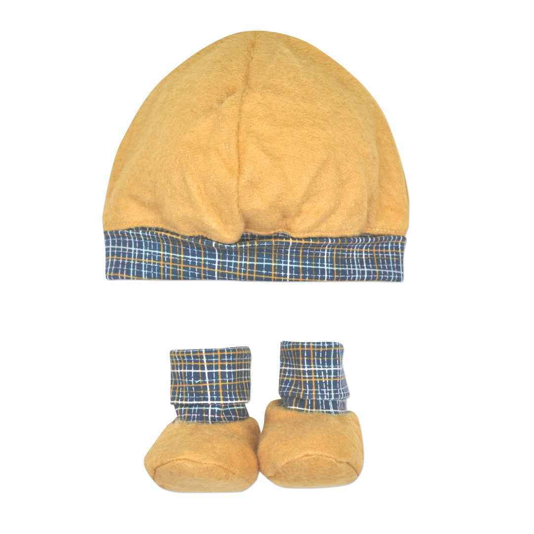 Preemie unisex yellow and blue plaid hat and bootie set