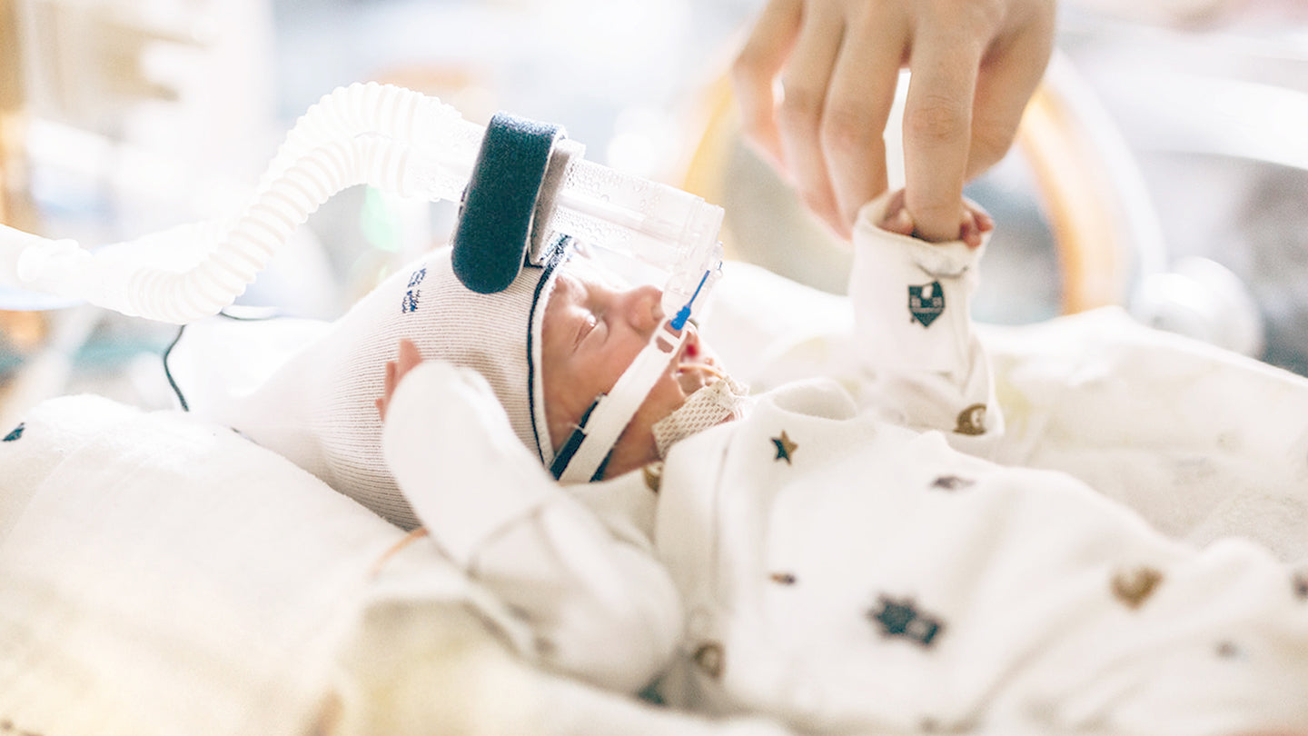 NICU-Friendly Clothes are a very important consideration for preemie clothes.