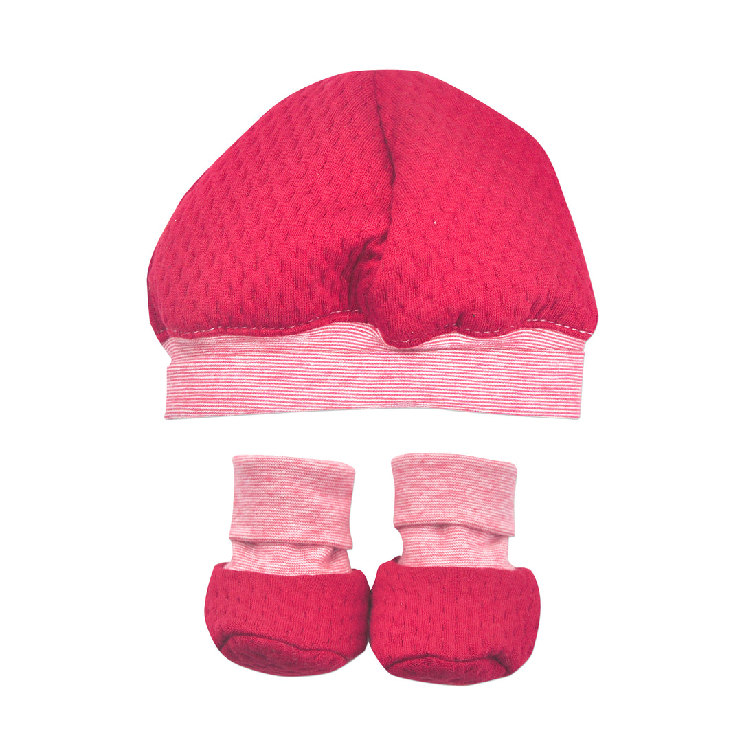 Rudy red 2 piece preemie cap and bootie set